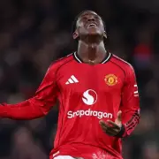 Kobbie Mainoo's Man Utd future in doubt as Carrick faces transfer deadline