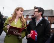 Labour Leadership Tensions Rise as Burnham Faces Potential Byelection Block