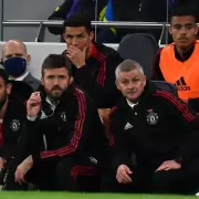 Man Utd to Hold Fresh Talks for Interim Boss as Carrick Gains on Solskjaer