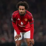 Man Utd's Zirkzee Transfer to Roma in Doubt After Amorim Sacking