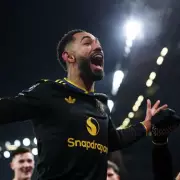 Manchester United Stun Arsenal with Late Cunha Wonder Goal in Title Race Thriller