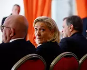 Marine Le Pen's Appeal Trial Begins, 2027 French Presidency Hangs in Balance
