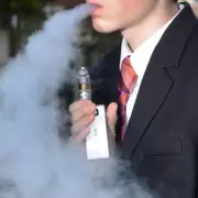 MP Demands Ban on 'Monster Vape' Kits Equal to 8,000 Cigarettes
