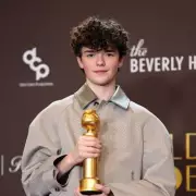 Owen Cooper, 16, Makes Golden Globes History with Win and Liverpool FC Tribute