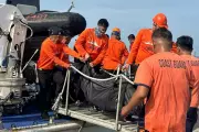 Philippines Grounds Entire Fleet After Ferry Sinking Kills 18