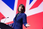 Rachel Reeves Pitches UK Stability at Davos with Fast-Track Visa Plan