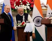Russia Circumvents US Sanctions to Keep Cheap Oil Flowing to India