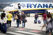 Ryanair Rejects Starlink Wi-Fi Over 2% Fuel Cost, Defying Airline Trend