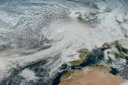 Storm Goretti Hits UK: 30cm Snow, 90mph Winds and Amber Warnings