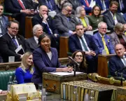 Tech Expert Urges Politicians to Embrace Policy Iteration Over U-Turn Criticism