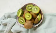 The Humble Kiwi: A Nutritional Powerhouse for Sleep, Mood and Skin