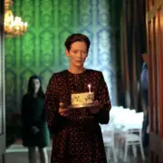 Tilda Swinton's Dual Role in 'The Eternal Daughter' Hailed as 'Otherworldly' on BBC Tonight