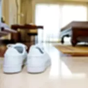 Travel Expert's Shoe-in Safe Hack Prevents Hotel Checkout Disasters