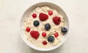 Two-Day Porridge Diet Cuts Bad Cholesterol by 10%, Study Reveals