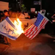 UK Troops Withdrawn from Qatar US Base Amid Trump Iran Tensions