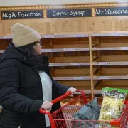 US Winter Storm Chaos: 500k Homes Without Power, Shelves Empty