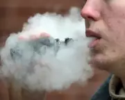 Vaping Safer Than Smoking, So Why Can't People Quit E-Cigarettes?