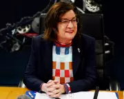 Welsh First Minister Urges Voters to Focus on Wales, Not Starmer, in May Election