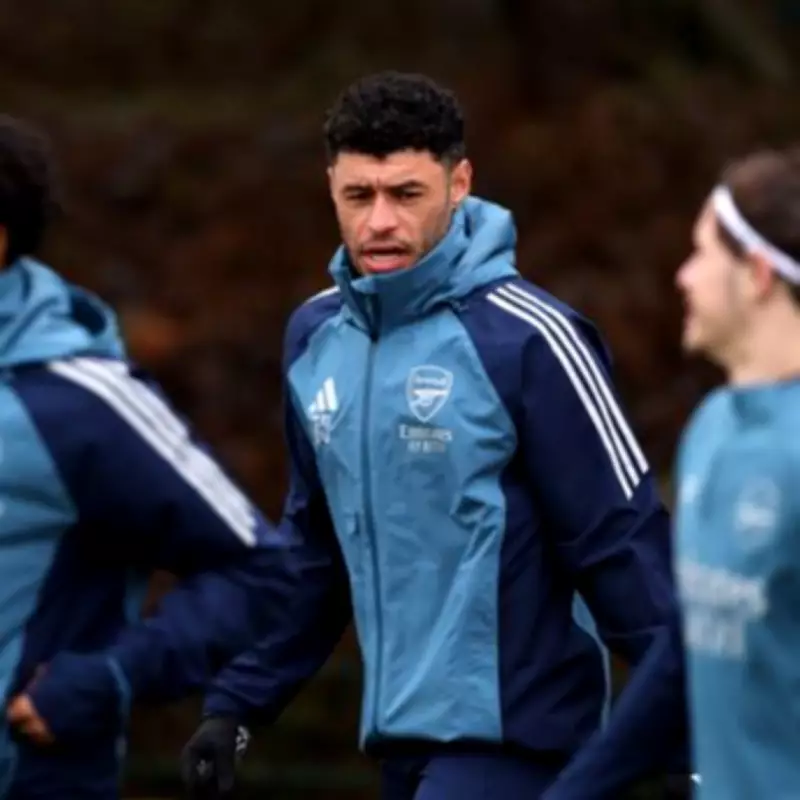 Alex Oxlade-Chamberlain in Celtic Transfer Talks as Arteta Praises Former Arsenal Star