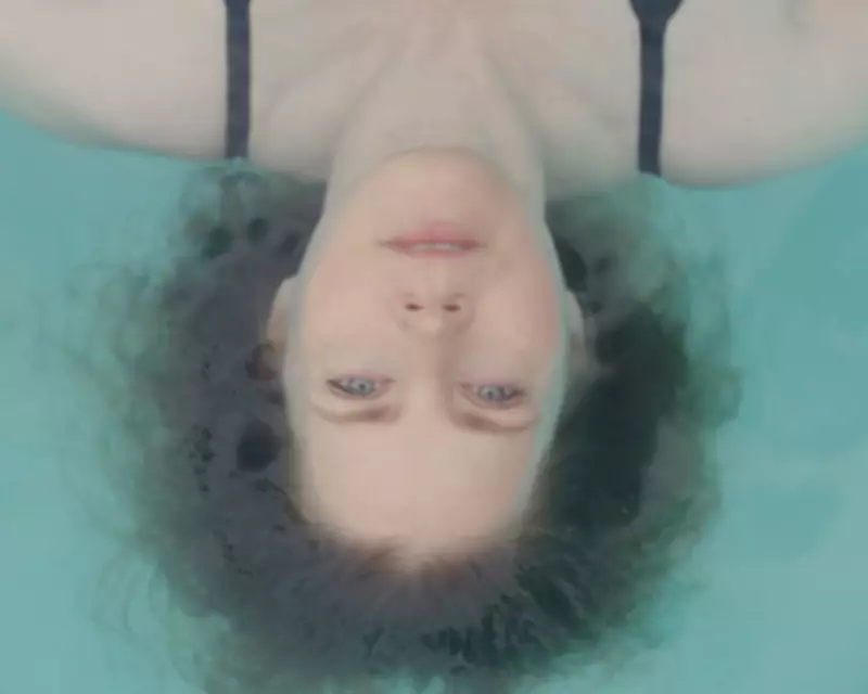 At the Sea Review: Amy Adams' Overly Straight Performance in Upper-Middle-Class Drama