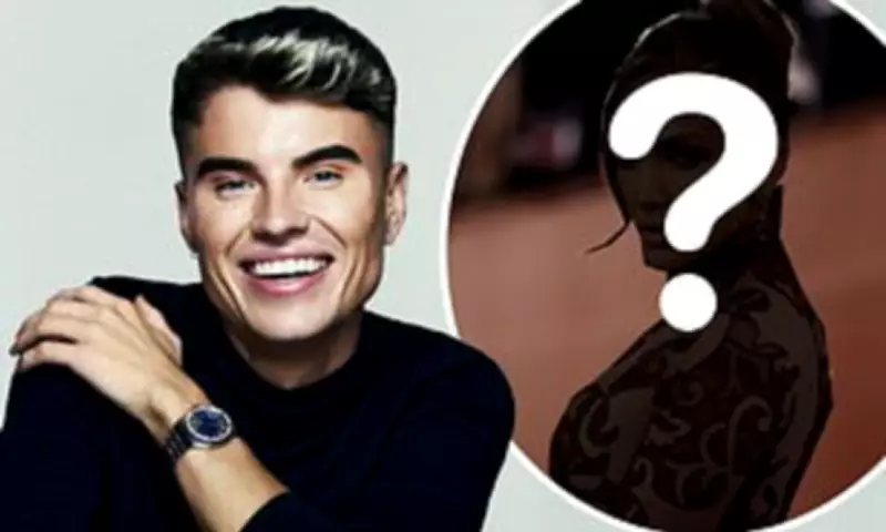 Aussie Agent Reveals Behind-the-Scenes Demands of J-Lo, Bieber and Kardashian Deals