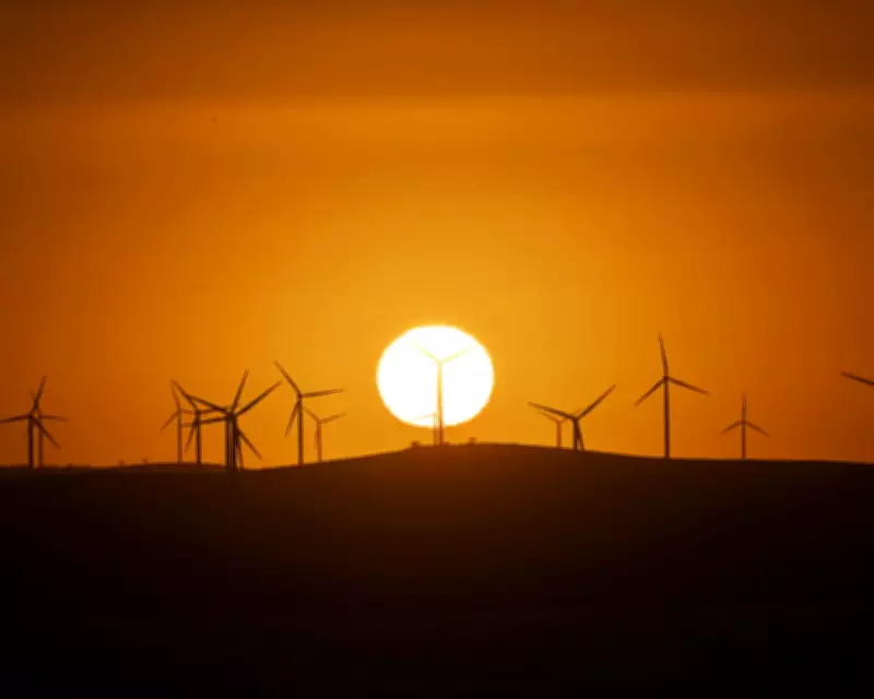 Australia's Renewable Energy Surge and Wage Growth Stagnation in Focus