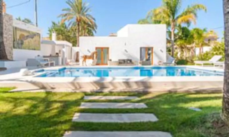 Benidorm Creator Derren Litten Forced to Sell Spanish Villa After Divorce