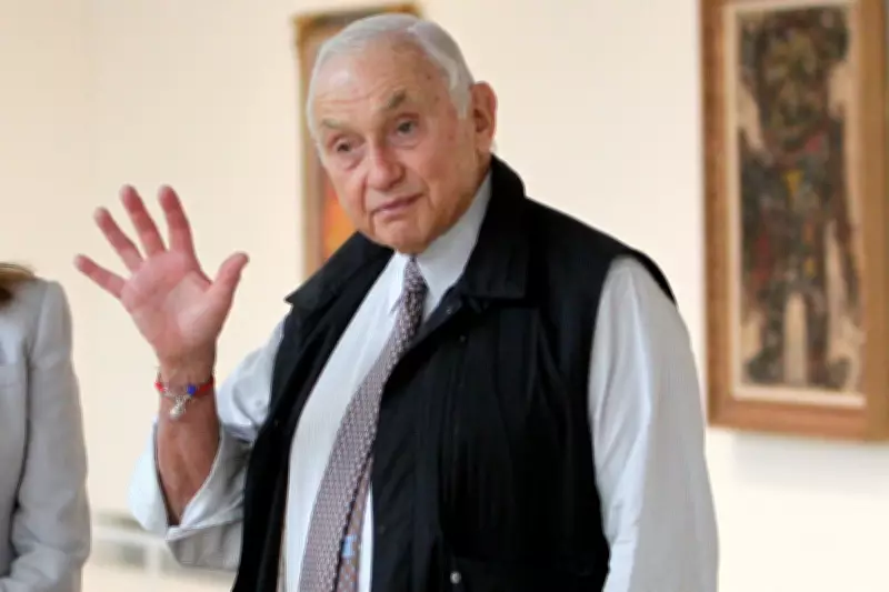 Billionaire Les Wexner Denies Knowledge of Epstein Crimes in Congressional Testimony