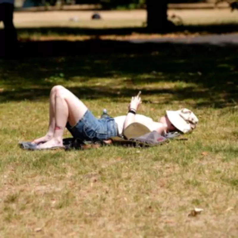 Britain to Outheat Greece Before Temperatures Plummet Over 10C