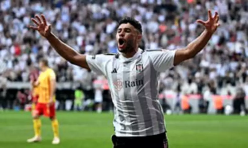 Celtic Set to Sign Oxlade-Chamberlain Amid Fan Unrest at Parkhead