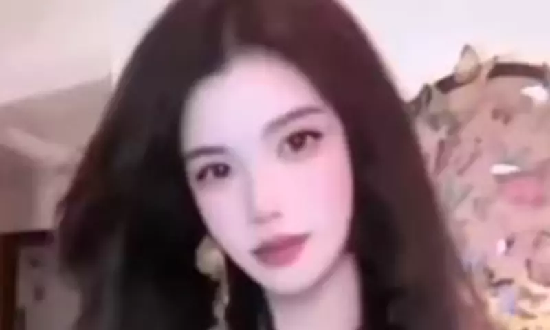 Chinese Influencer Loses 140K Followers After Filter Fails in Livestream
