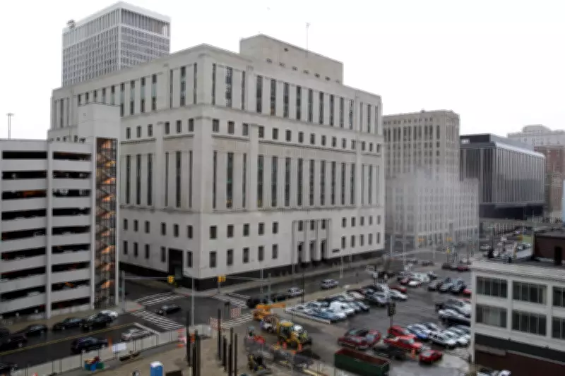 Chinese Scientists Cleared in Worm Smuggling Case After Beijing Intervention