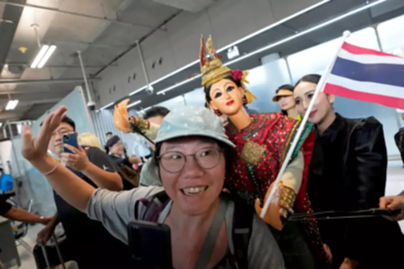 Chinese Tourists Flock Abroad for Lunar New Year, Shunning Japan for New Destinations