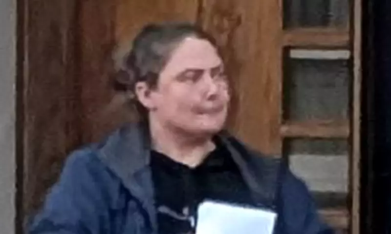 Conwoman Faked Husband's Illness to Fund Cocaine Habit by Scamming Neighbours