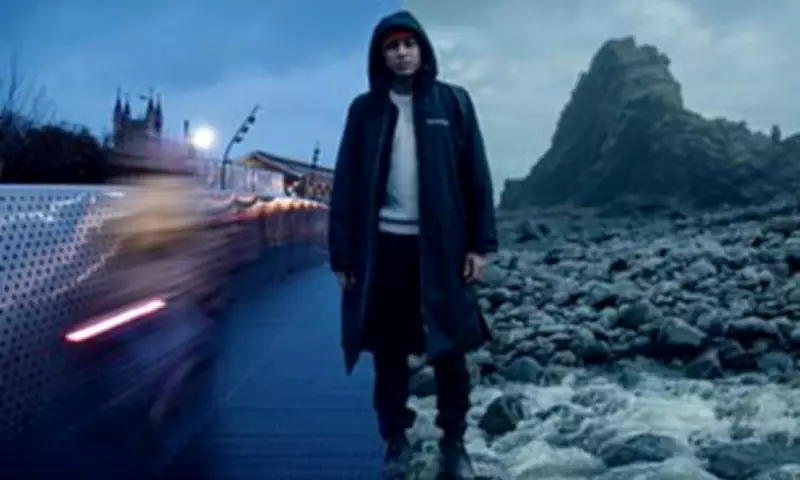 Dryrobe Nexus: The Stylish Parka That Transforms from Cold Water Dips to City Commutes