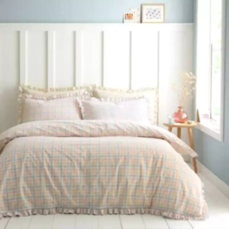 Dunelm's 'Pretty' Gingham Bedding Set Brightens Bedrooms and Earns Rave Reviews