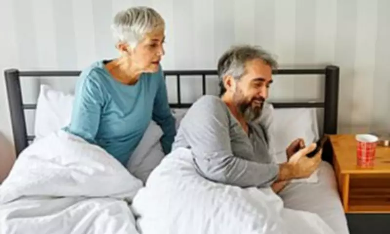 Eight Subtle Signs Your Relationship Is in Trouble, According to a Psychotherapist