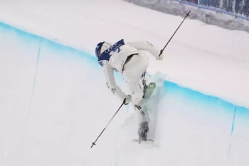 Eileen Gu Faces Tense Qualifying After Fall in Halfpipe Defence