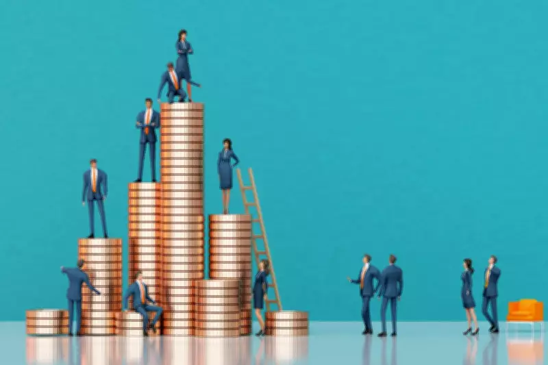 Expert Strategies for Negotiating Higher Salaries in 2026's Cooling UK Job Market