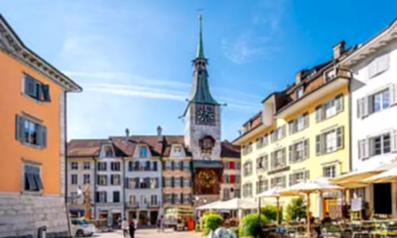 Female Traveller 'Safety Tax' Revealed: 52% Change Behaviour Abroad