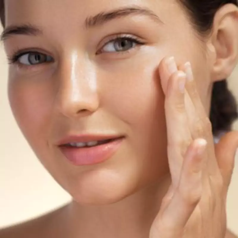 French Skincare Sensation Hits UK: Hyaluronic Serum Selling Every 10 Seconds