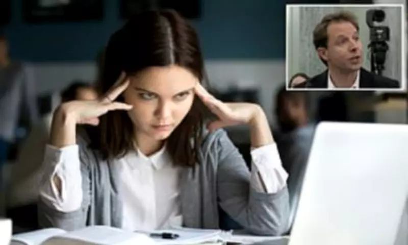 Gen Z's Cognitive Decline: Digital Education Blamed for First IQ Drop in History