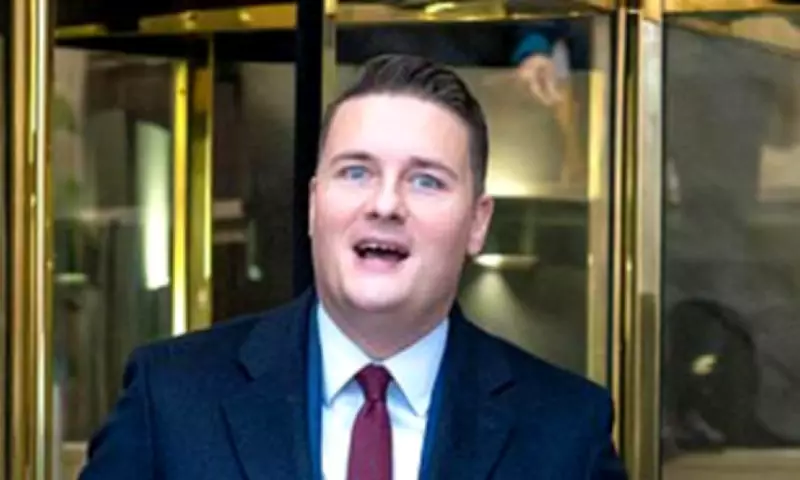 Government at Risk of Missing 2030 Osteoporosis Clinic Pledge, Medics Warn