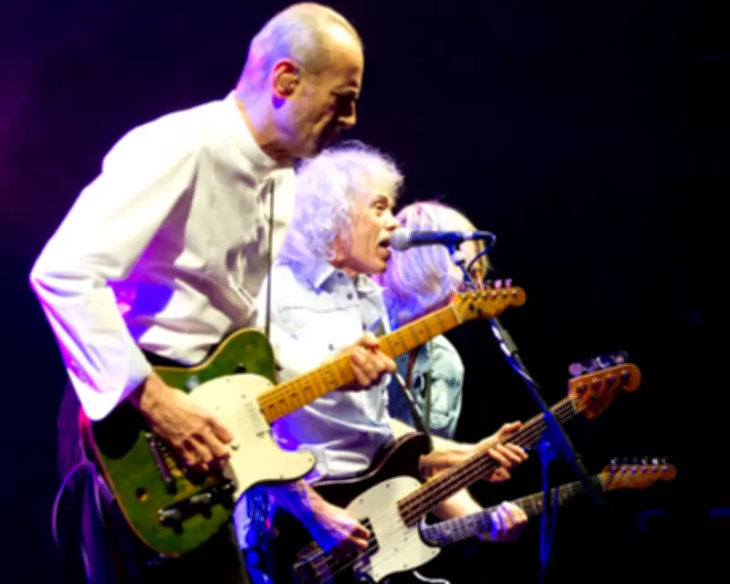 Guardian Letters: Status Quo, Starmer, and Spads Spark Political Debate