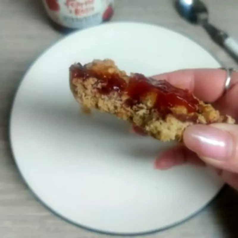 Healthy Jammy Crumble Bars Recipe: No Butter, Eggs or Refined Sugar