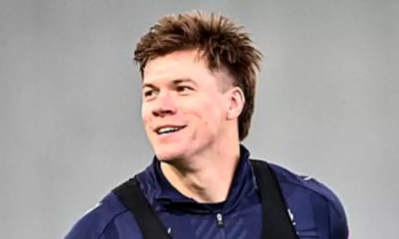 Huw Jones Braces for England's Strongest Side as Scotland Seek Redemption