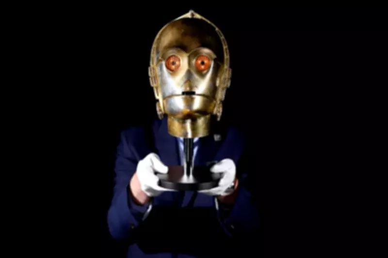 Iconic Film Props from Star Wars and Jaws Head to Lucrative Auction