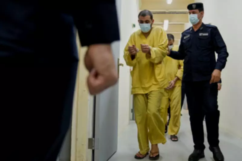 Iraq Interrogates Thousands of IS Suspects Transferred from Syrian Prisons