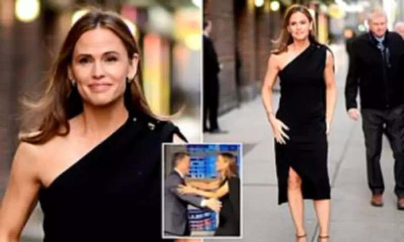 Jennifer Garner's Leggy Look and Colbert Reunion on Late Show