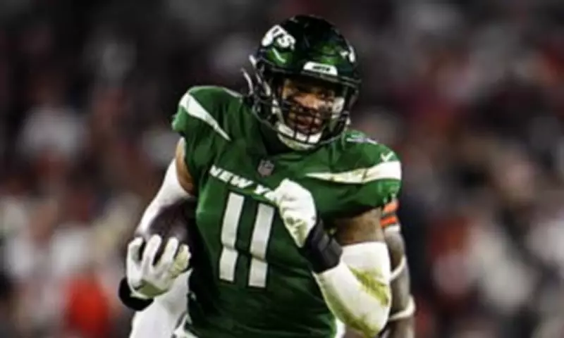 Jets Fans Furious as Jermaine Johnson Traded to Titans for Sweat